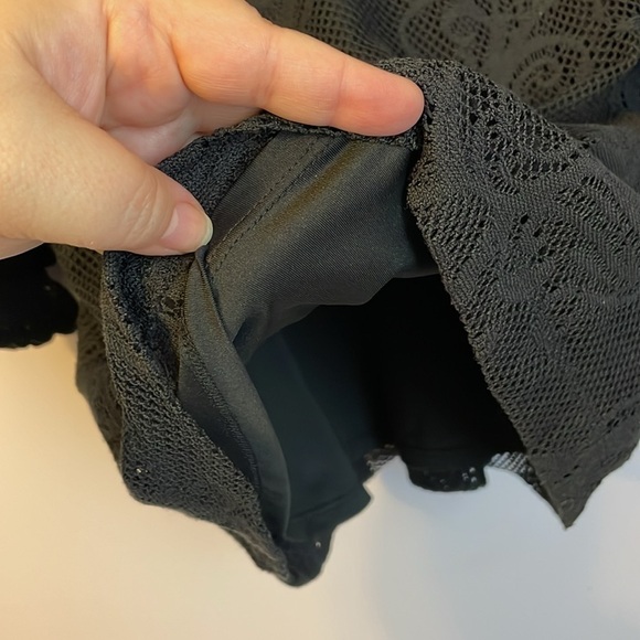 Lilly Pulitzer LIANA TOP IN COCONUT JELLYFISH CRITTER CROCHET Black size XS - Picture 9 of 16